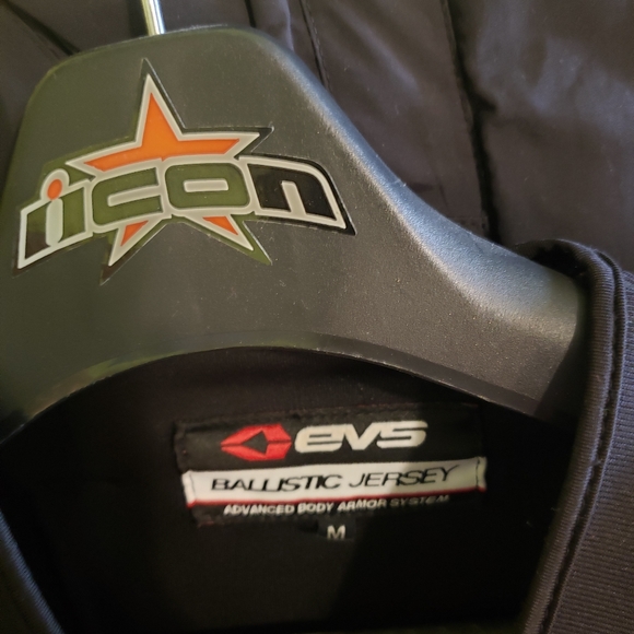 Motorcycle jacket - Picture 3 of 3